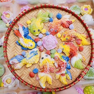 Nhiều món bánh hương vị, tạo hình mới lạ ra mắt thị trường trong dịp Tết Hàn Thực 2025