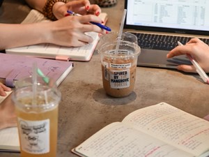 Quán đồ uống thành “công sở” di động