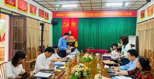 Lắng nghe mọi ý kiến