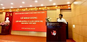 Đảng ủy Bộ Nông nghiệp và Phát triển nông thôn: Tổ chức Lễ khai giảng lớp bồi dưỡng lý luận chính trị cho Đảng viên mới