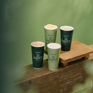 Lá Legacy - Quán trà sữa “qua ô cửa” lắc chuông gọi món giữa lòng Hà Nội