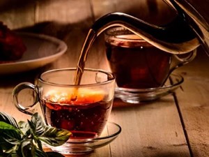 Tìm hiểu về caffeine trong trà đen?