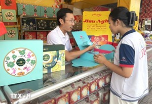 Sức mua bánh Trung Thu tăng vọt, nhiều thương hiệu “cháy” hàng