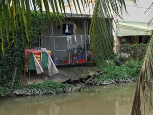 Hải Phòng: Cơ sở sản xuất nước uống đóng chai từ mương nước thải?