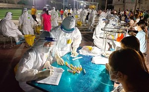 Phó Thủ tướng Vũ Đức Đam: Tuyệt đối không để nơi tiêm chủng tập chung đông người