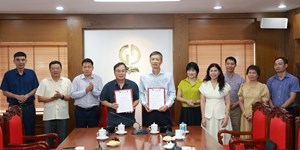 Lễ kí kết thỏa thuận giữa Nhà xuất bản Giáo dục Việt Nam và Hiệp hội  Sách giáo dục và Học liệu điện tử Việt Nam
