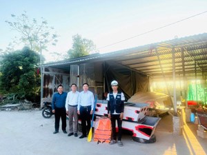 Hải Phòng: Anh Phạm Văn Thắng ủng hộ cano cứu hộ gửi tới Đắk Lắk