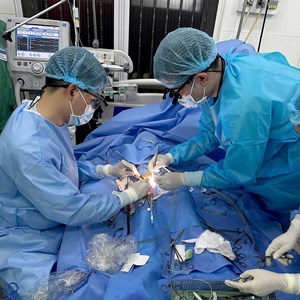 Cứu sống bệnh nhi bằng kỹ thuật ECMO