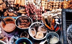 Thức ăn đường phố: Tiện lợi, rẻ nhưng ẩn chứa nỗi lo an toàn thực phẩm