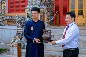 "Hành trình gốm Việt" tại Festival Huế 2025: Bản giao hưởng di sản ngàn năm vang vọng giữa Cố đô