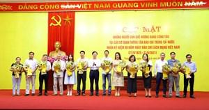 Hà Nội: Huyện Thạch Thất gặp mặt những cán bộ phóng viên, nhà báo quê hương nhân dịp kỷ niệm 98 năm ngày cách mạng báo chí Việt Nam 121/6/1925 - 21/6/2023