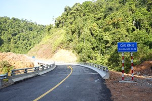 Huế đưa vào sử dụng tuyến đường Nam Đông - A Lưới 475 tỷ đồng