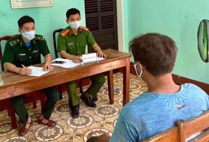 Khai thác trái phép trên biển, 2 ngư dân bị xử phạt 