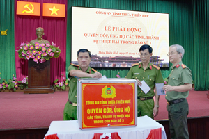 Công an Thừa Thiên Huế chung tay hỗ trợ đồng bào và cán bộ chiến sỹ khắc phục hậu quả thiên tai