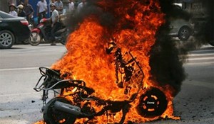 Nhận diện nguy cơ và giải pháp bảo đảm an toàn cho xe điện