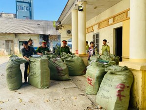 Lạng Sơn: Triệt phá địa điểm kinh doanh hàng nhập lậu