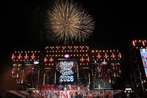 Cửa Lò chào năm 2026 với không gian lễ hội đặc sắc