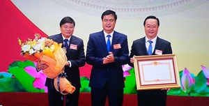 Nghệ An Long trọng tổ chức Đại hội thi đua yêu nước năm 2025 và đón nhận Bằng khen của Thủ tướng Chính phủ