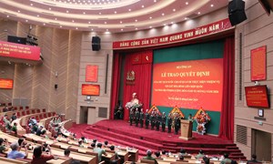 Trao Quyết định của Chủ tịch nước cho 9 sĩ quan Công an thực hiện nhiệm vụ gìn giữ hòa bình Liên hợp quốc 