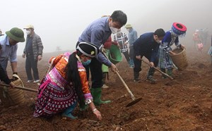 Yên Bái: Lan tỏa hoạt động “Ngày cuối tuần cùng dân” ở huyện Trạm Tấu