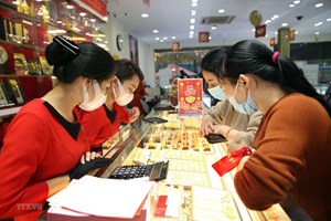 Cập nhật giá vàng hôm nay 5/6: Đảo chiều tăng trở lại