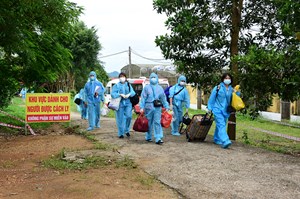 Tuyên Quang: Đón 231 công nhân đầu tiên từ tâm dịch Bắc Giang về địa phương