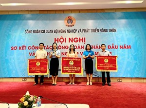 Công đoàn cơ quan Bộ NN&PTNT tổ chức Hội nghị sơ kết công tác 6 tháng đầu năm và tập huấn nghiệp vụ năm 2022