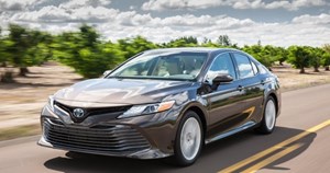 Đánh giá Toyota Camry 2020: “Ông vua phân khúc D” có gì đặc biệt?