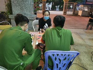 Quảng Ninh: TP Hạ Long xử phạt nhiều trường hợp không đeo khẩu trang nơi công cộng