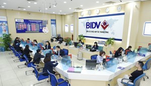 Cập nhật cổ phiếu BID: NIM giảm mạnh, thu nhập ngoài lãi hỗ trợ lợi nhuận