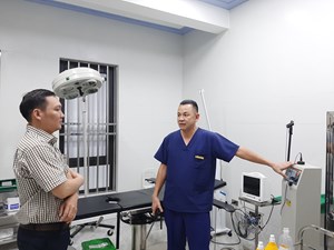 Bác sĩ chuyên khoa Phạm Văn Hùng: Người thầy thuốc tận tâm với nghề, hướng một lòng “đem cái tài” về phục vụ bà con quê hương