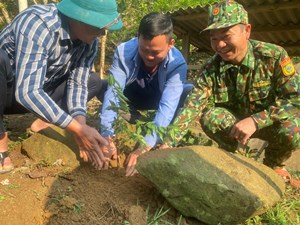 Đồn Biên phòng Cửa khẩu Quốc tế Na Mèo tích cực hỗ trợ người dân phát triển kinh tế, thực hiện tốt nhiệm vụ