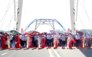 Yên Bái: Long trọng tổ chức lễ khánh thành cầu Giới Phiên