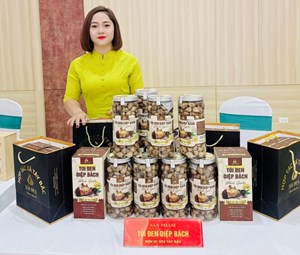 Huyện Yên Châu quan tâm, nâng tầm thương hiệu sản phẩm tỏi đen địa phương