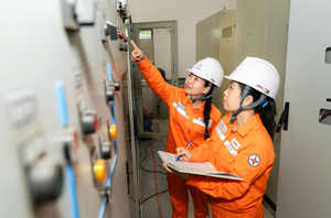Phụ nữ EVNNPC – Bản lĩnh, sáng tạo, thắp sáng niềm tin
