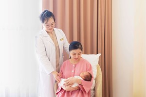 Gần 50 ngày Vinmec Smart City giữ thai cho sản phụ IVF giữa “vòng vây” biến chứng