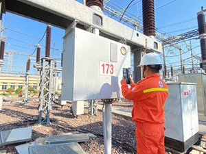 Cao điểm mùa hè: Nhu cầu điện sinh hoạt vượt xa ngày thường