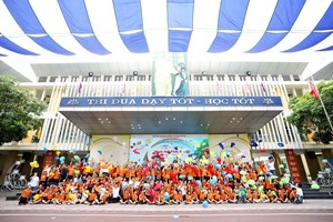 Khai mạc CLB Summer camp 2023 - Mùa hè tỏa sáng tại Trường tiểu học Dịch Vọng B