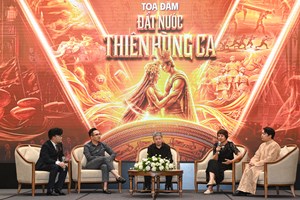 Giới chuyên môn trầm trồ với đại sử thi sân khấu đậm đặc chất Việt “Đất Nước Thiên Hùng Ca”