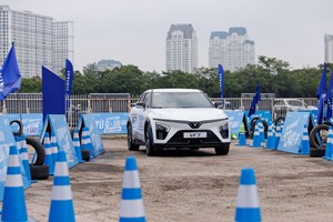  “Đi xe xăng, về xe điện”, người dùng chia sẻ: Lái ngon, ưu đãi lớn, tội gì không lên đời 