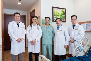 Ung thư kép sau 15 năm, bệnh nhân được điều trị triệt căn tại Vinmec Times City