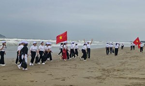 Nghệ An: Hạn chế nhựa dùng một lần, phát triển môi trường biển xanh