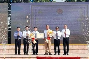 Đón bằng công nhận Lễ hội Cầu Ngư làng Cam Lâm là Di sản quốc gia