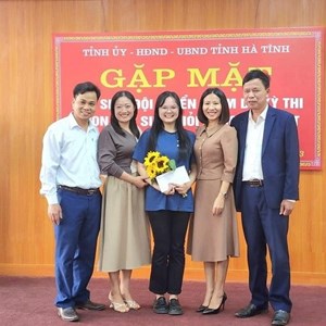 Hà Tĩnh: Đặc cách vào trường Học viện Chính trị CAND cho nữ sinh nghèo học giỏi