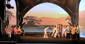 Đặc sắc chương trình nghệ thuật "Đôi bờ Ví, Giặm"