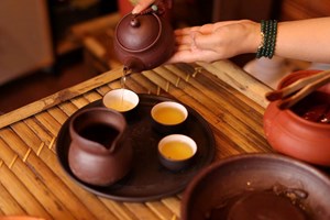 “Thiên cổ đệ nhất trà” - tinh hoa từ hàng ngàn bông sen 