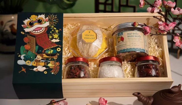 Thị trường quà Tết 2026: Từ quà biếu đến trải nghiệm - Ảnh 1