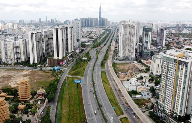 Dư nợ t&#237;n dụng bất động sản đang ng&#224;y c&#224;ng tăng - Ảnh 1