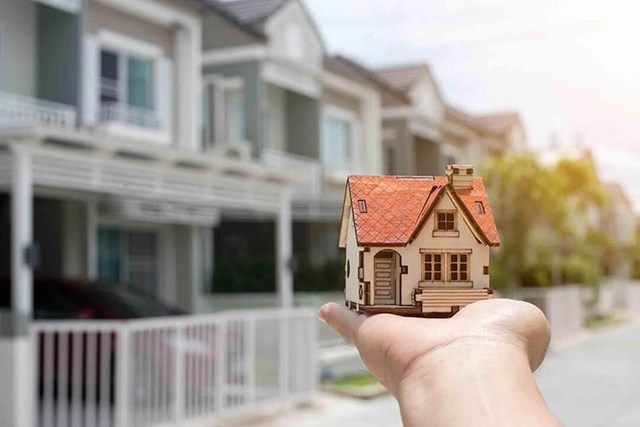 Mua nh&agrave; cho vợ chồng trẻ: Đ&acirc;u l&agrave; lựa chọn hợp t&uacute;i tiền? &nbsp;