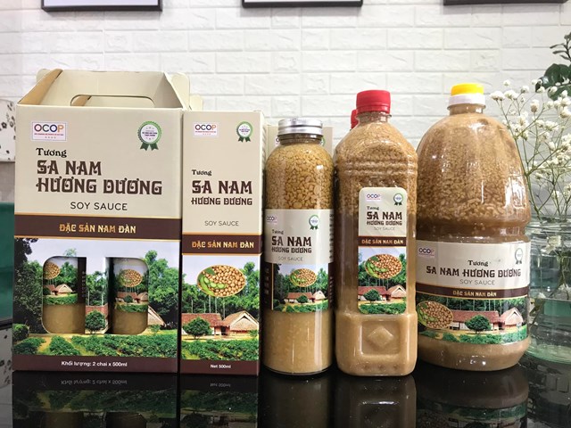 Đặc sản tương Nam Đ&agrave;n đạt chuẩn OCOP 4 sao của HTX Sa Nam Hương Dương.